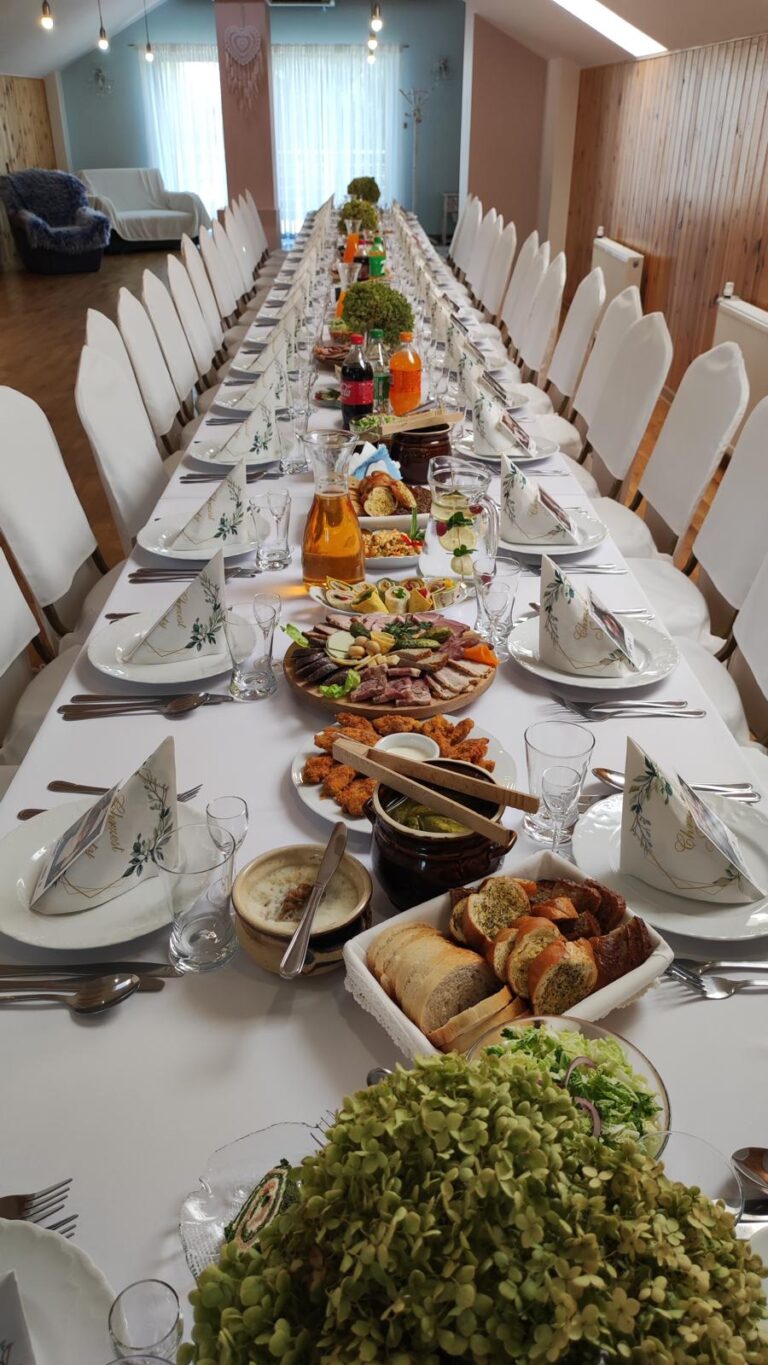 agroturystyka dla dzieci; warsztaty dla dzieci i młodzieży na wsi; agroturystyka z zajęciami edukacyjnymi; wakacje z dziećmi w naturze; przygoda dla dzieci na wsi; warsztaty ekologiczne dla dzieci; gospodarstwo agroturystyczne; wyjazdy dla szkół na wieś; warsztaty kreatywne dla dzieci; agroturystyka dla rodzin z dziećmi; kreatywne zajęcia dla dzieci;