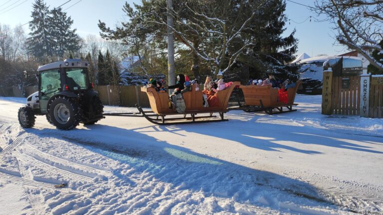 agroturystyka dla dzieci; warsztaty dla dzieci i młodzieży na wsi; agroturystyka z zajęciami edukacyjnymi; wakacje z dziećmi w naturze; przygoda dla dzieci na wsi; warsztaty ekologiczne dla dzieci; gospodarstwo agroturystyczne; wyjazdy dla szkół na wieś; warsztaty kreatywne dla dzieci; agroturystyka dla rodzin z dziećmi; kreatywne zajęcia dla dzieci;