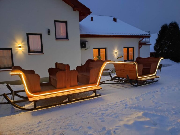 agroturystyka dla dzieci; warsztaty dla dzieci i młodzieży na wsi; agroturystyka z zajęciami edukacyjnymi; wakacje z dziećmi w naturze; przygoda dla dzieci na wsi; warsztaty ekologiczne dla dzieci; gospodarstwo agroturystyczne; wyjazdy dla szkół na wieś; warsztaty kreatywne dla dzieci; agroturystyka dla rodzin z dziećmi; kreatywne zajęcia dla dzieci;