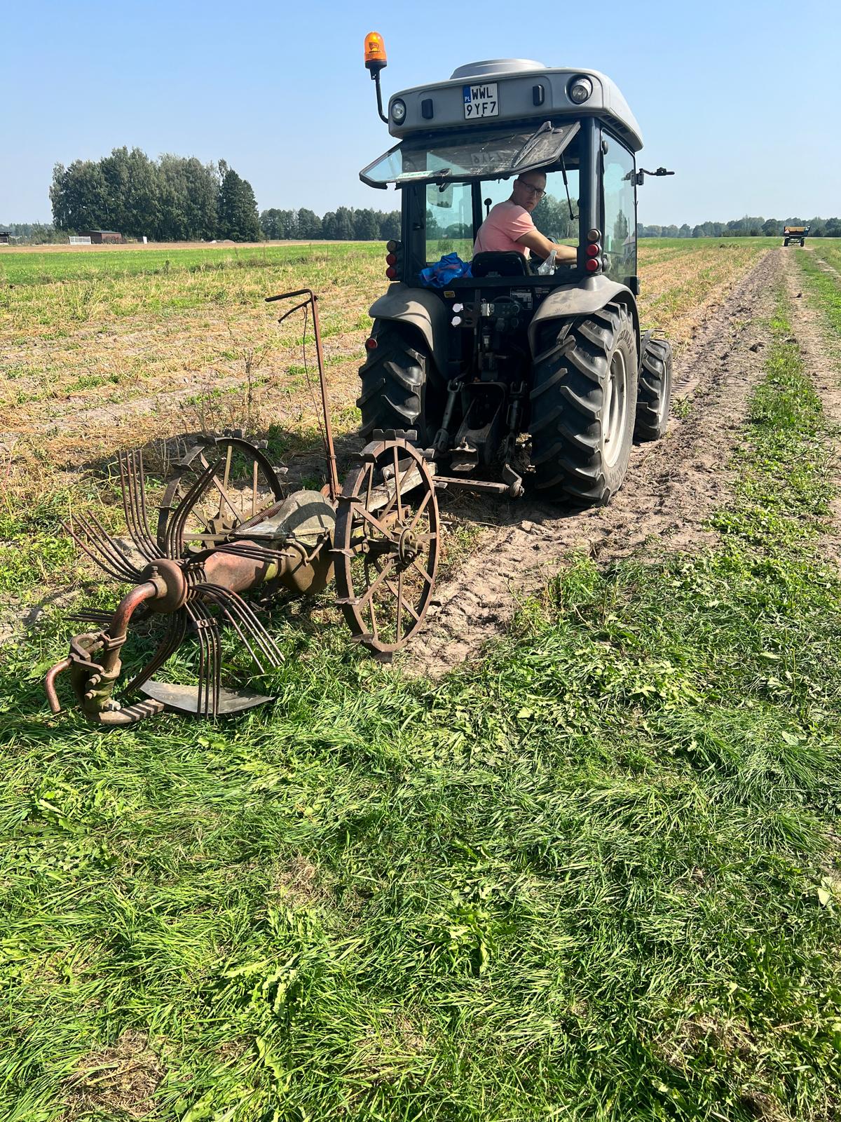 agroturystyka dla dzieci; warsztaty dla dzieci i młodzieży na wsi; agroturystyka z zajęciami edukacyjnymi; wakacje z dziećmi w naturze; przygoda dla dzieci na wsi; warsztaty ekologiczne dla dzieci; gospodarstwo agroturystyczne wyjazdy dla szkół na wieś; warsztaty kreatywne dla dzieci; agroturystyka dla rodzin z dziećmi;