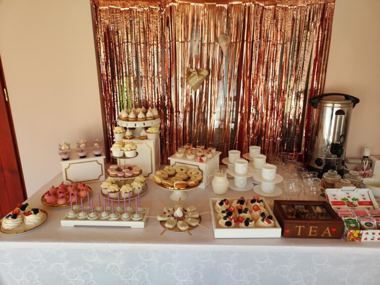 agroturystyka dla dzieci; warsztaty dla dzieci i młodzieży na wsi; agroturystyka z zajęciami edukacyjnymi; wakacje z dziećmi w naturze; przygoda dla dzieci na wsi; warsztaty ekologiczne dla dzieci; gospodarstwo agroturystyczne; wyjazdy dla szkół na wieś; warsztaty kreatywne dla dzieci; agroturystyka dla rodzin z dziećmi; kreatywne zajęcia dla dzieci;