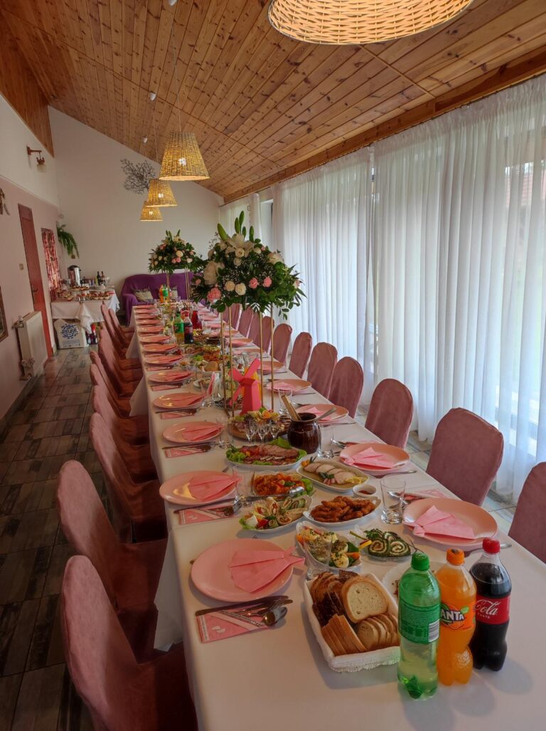 agroturystyka dla dzieci; warsztaty dla dzieci i młodzieży na wsi; agroturystyka z zajęciami edukacyjnymi; wakacje z dziećmi w naturze; przygoda dla dzieci na wsi; warsztaty ekologiczne dla dzieci; gospodarstwo agroturystyczne; wyjazdy dla szkół na wieś; warsztaty kreatywne dla dzieci; agroturystyka dla rodzin z dziećmi; kreatywne zajęcia dla dzieci;