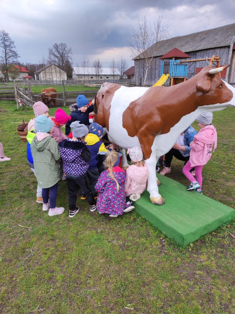 agroturystyka dla dzieci; warsztaty dla dzieci i młodzieży na wsi; agroturystyka z zajęciami edukacyjnymi; wakacje z dziećmi w naturze; przygoda dla dzieci na wsi; warsztaty ekologiczne dla dzieci; gospodarstwo agroturystyczne; wyjazdy dla szkół na wieś; warsztaty kreatywne dla dzieci; agroturystyka dla rodzin z dziećmi; kreatywne zajęcia dla dzieci;