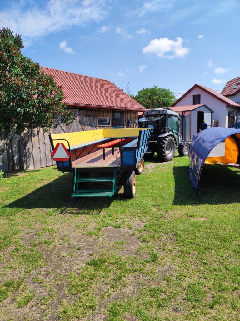 agroturystyka dla dzieci; warsztaty dla dzieci i młodzieży na wsi; agroturystyka z zajęciami edukacyjnymi; wakacje z dziećmi w naturze; przygoda dla dzieci na wsi; warsztaty ekologiczne dla dzieci; gospodarstwo agroturystyczne; wyjazdy dla szkół na wieś; warsztaty kreatywne dla dzieci; agroturystyka dla rodzin z dziećmi; kreatywne zajęcia dla dzieci;